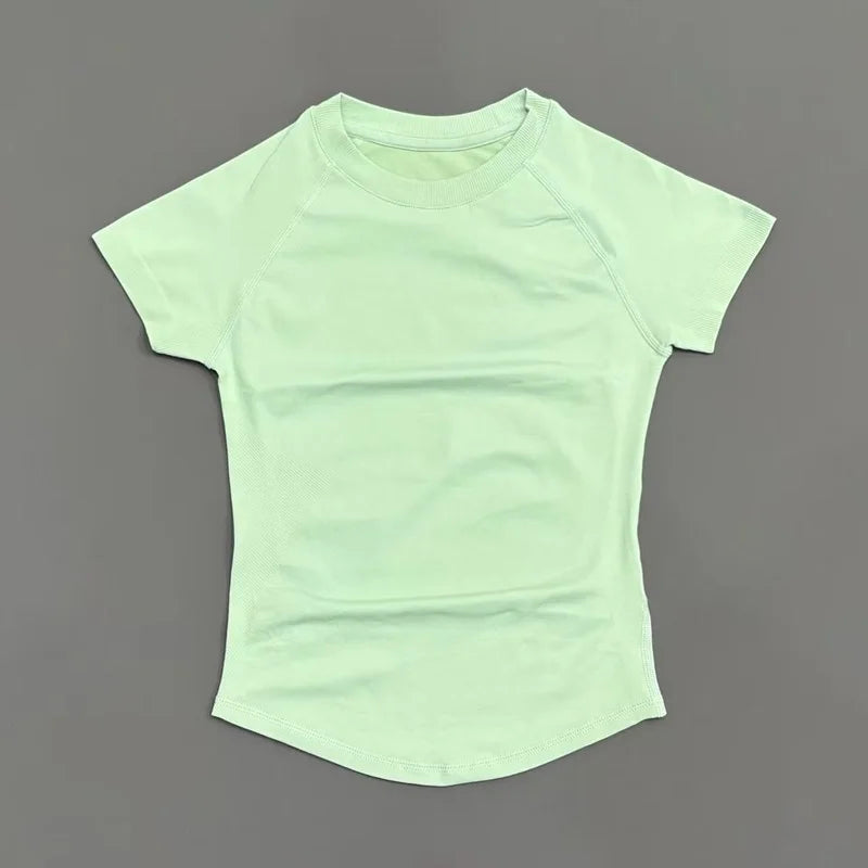 Camiseta Deportiva Mujer – Sin Costuras, Suave y de Secado Rápido ⚡